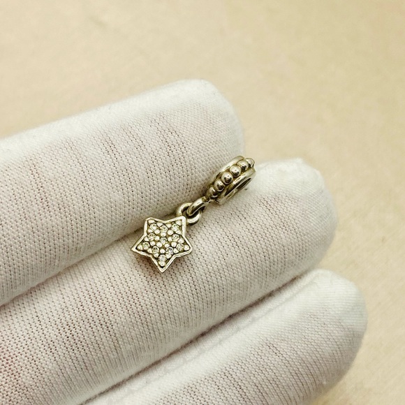 EUC Pandora 791024CZ Sterling Silver Pave Star Dangle Bead w/ Clear Zirconia - Picture 3 of 9